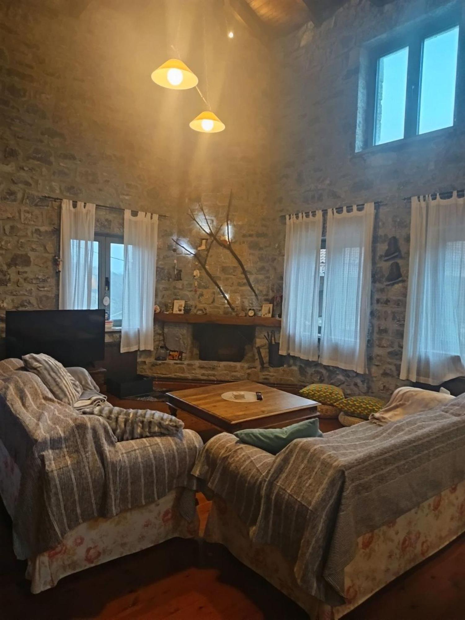 Vitina Number 5 Apartment Bagian luar foto