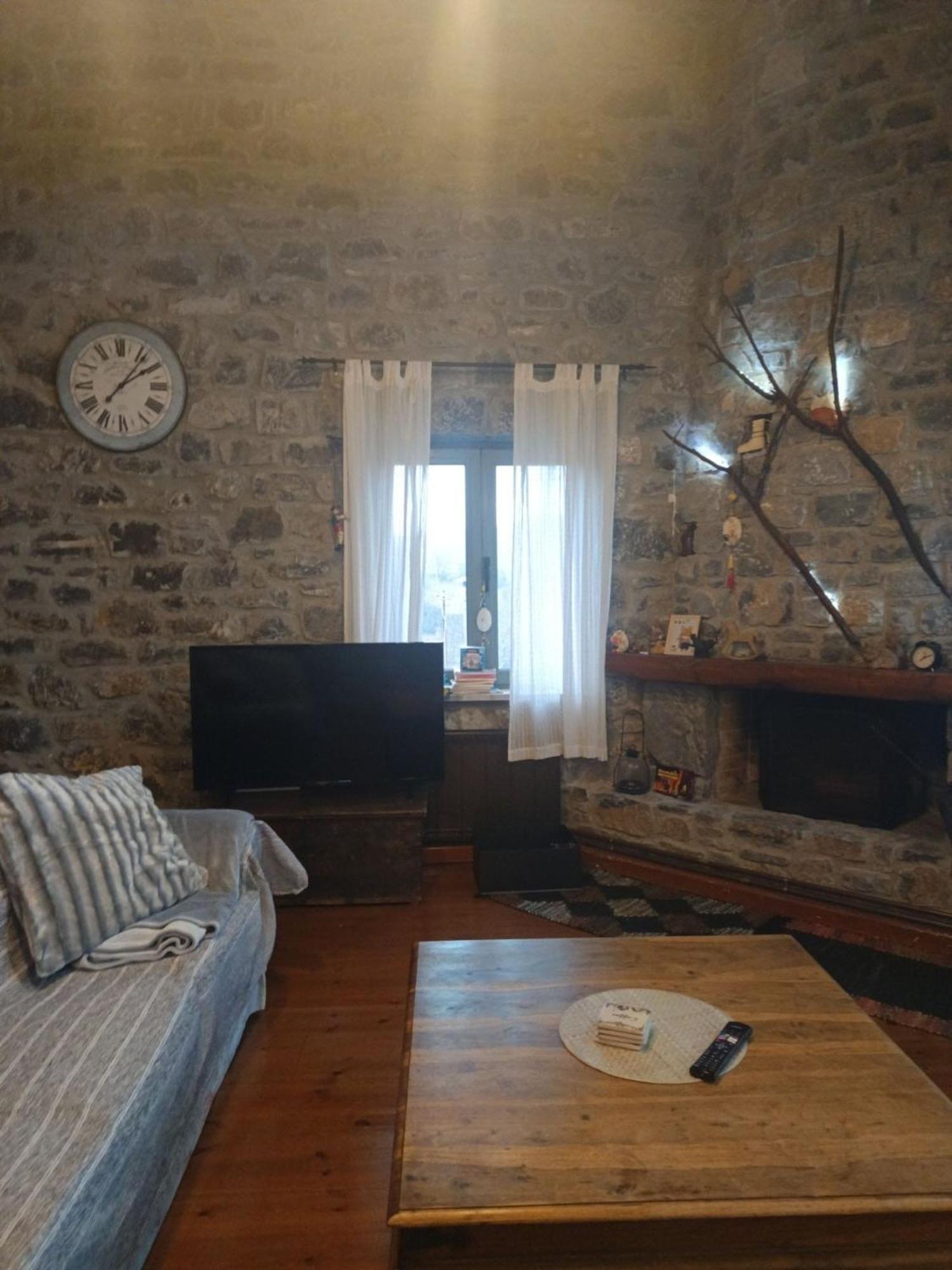 Vitina Number 5 Apartment Bagian luar foto