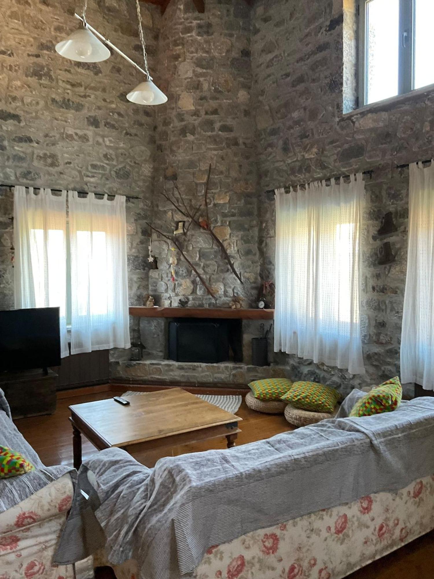 Vitina Number 5 Apartment Bagian luar foto